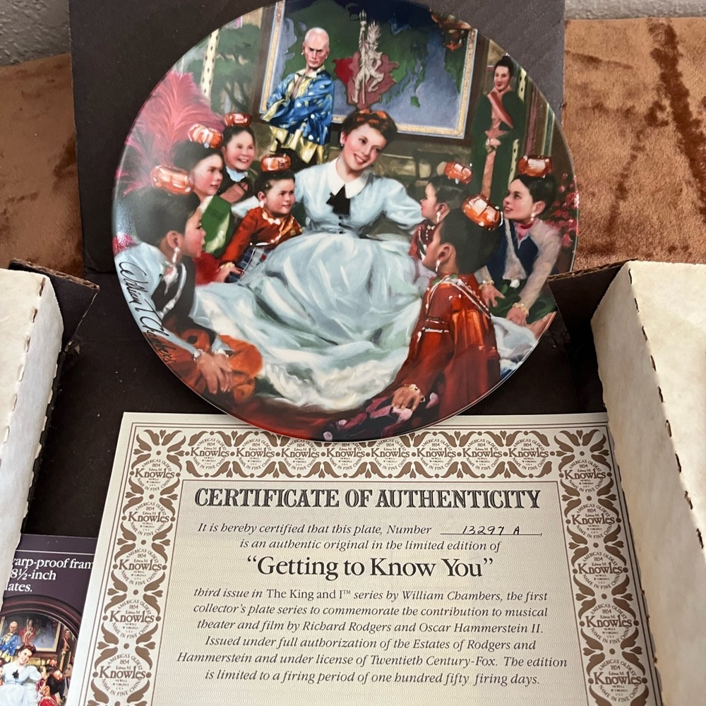 Knowles 'Getting to Know You' Collector Plate